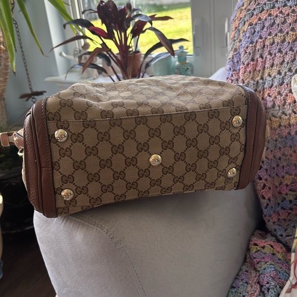 GUCCI GG Canvas Tote - Picture 10 of 17